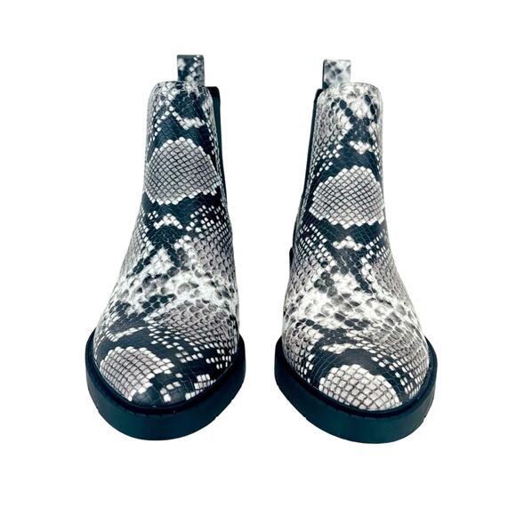 Treasure & Bond Gabriela Women Chelsea Boot Sz 5.5 Faux Leather Snake Print New - Picture 10 of 16